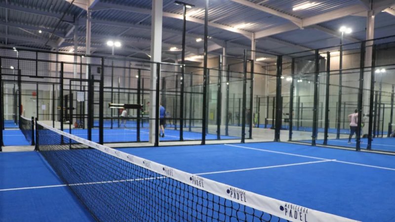 Belçika’da 6 Yeni Indoor Padel Kortu Kurulumu Tamamlandı