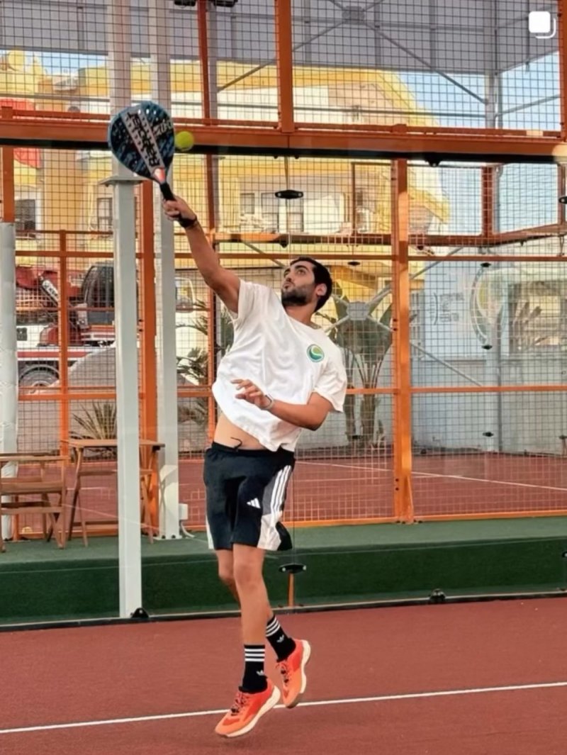 Alanya Padel Academy İçin 2 Adet Full Panoramik Padel Kortu Kurduk