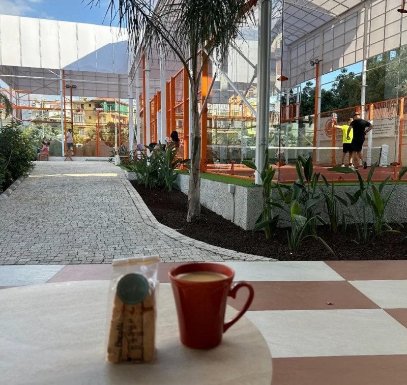 Alanya Padel Academy İçin 2 Adet Full Panoramik Padel Kortu Kurduk